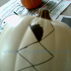 Halloween Harlequin Pumpkin Tutorial by www.turquoizblue.com